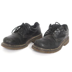 mens size 10 DR. MARTENS black leather Doc Marten low rise shoes -- Free Shipping in the U.S.A.