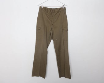 vintage olive green men's MILITARY style CARGO pants vintage 70s 80s pants -- size 32x30