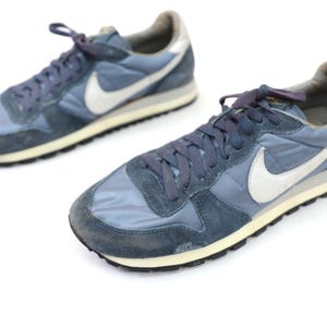 vintage 80s NIKE authentic distressed BLUE on blue vintage sneakers athletic shoes Nike swoosh - size 8 1/2 men&#39;s shoes - FREE shipping