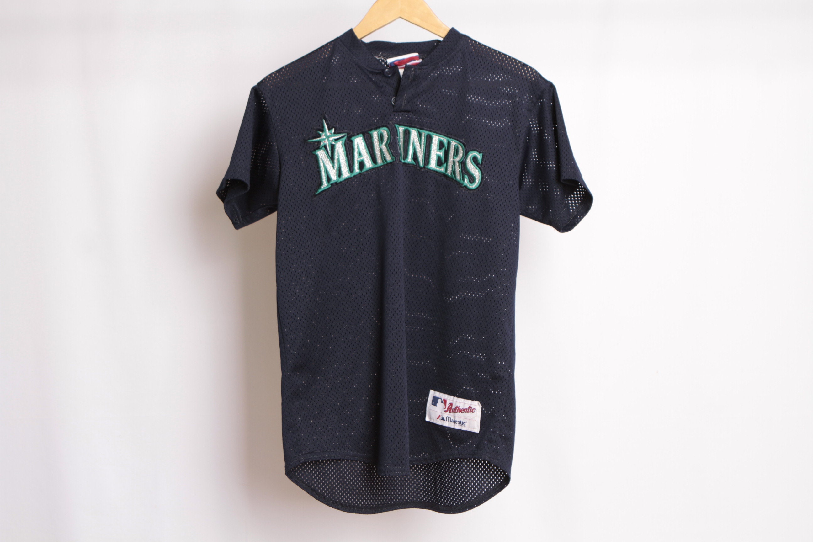 mariners button up shirt