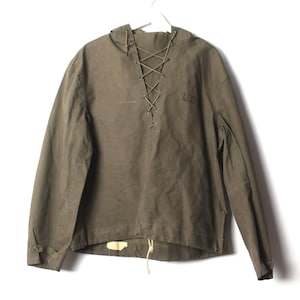 Chaqueta con capucha estilo parka estilo militar vintage verde oliva de la Segunda Guerra Mundial, resistente al mal tiempo, de mediados de siglo, talla mediana/grande. Envío gratuito en EE. UU.