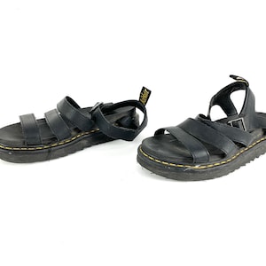 vintage Men&#39;s size 10 leather Doc Marten&#39;s BLACK and yellow stitched combat style men&#39;s vintage sandals -- Men&#39;s size 10