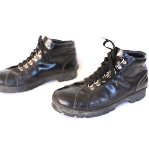 mens size 8 vintage BLACK with silver buckle leather MILITARY style chelsea 60s boots