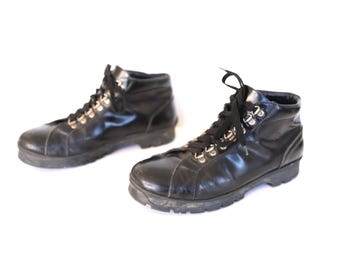 Vintage Florsheim Beetle Boots Chelsea Style Black 10 D Florsheim chelsea boots - Gem main image 4