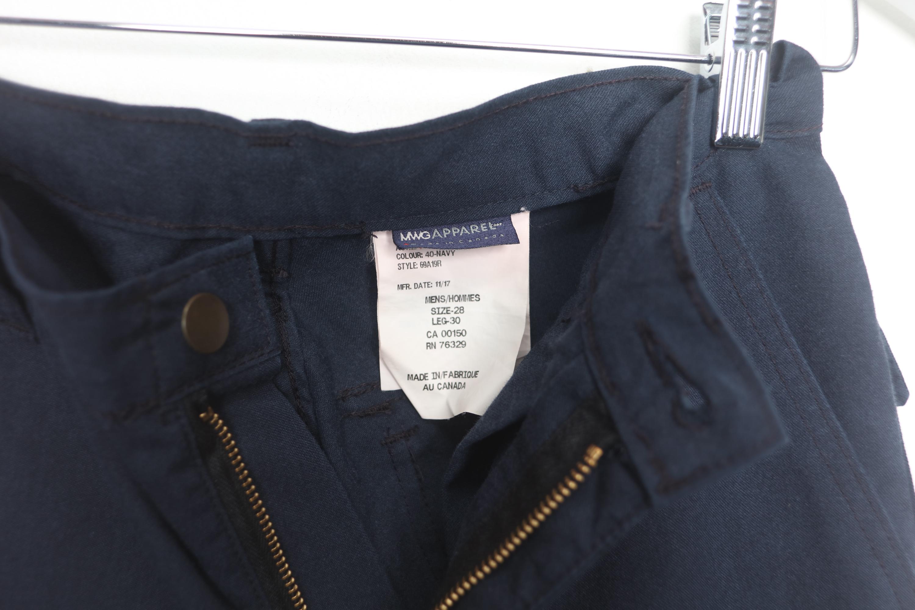 1990～00s Vintage  Navy Cargo Pant Vintage Cargo Pants 32x28 Dark Navy Blue Baggy Wide Leg Fit