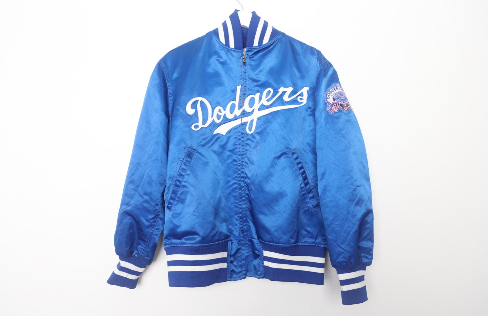 MLB (Majestic) - La Dodgers Embroidered Satin Jacket 1990s Large