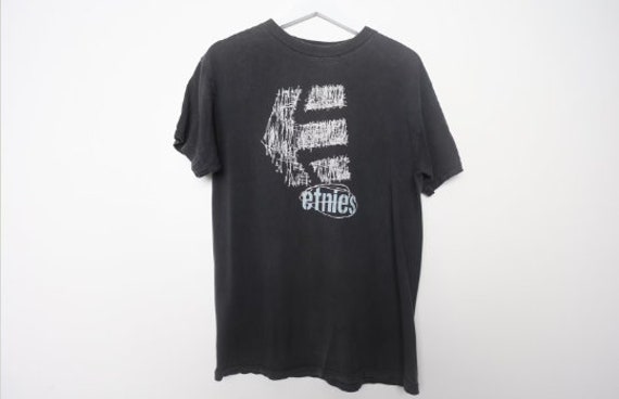 Vintage Black FADED Y2k 90s ETNIES Skater Grunge T-shirt -- Size 