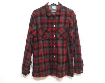 vintage WOOLRICH style BRENT brand red & black 1960s 70s men's grunge mid-century flannel jacket shirt -- size large