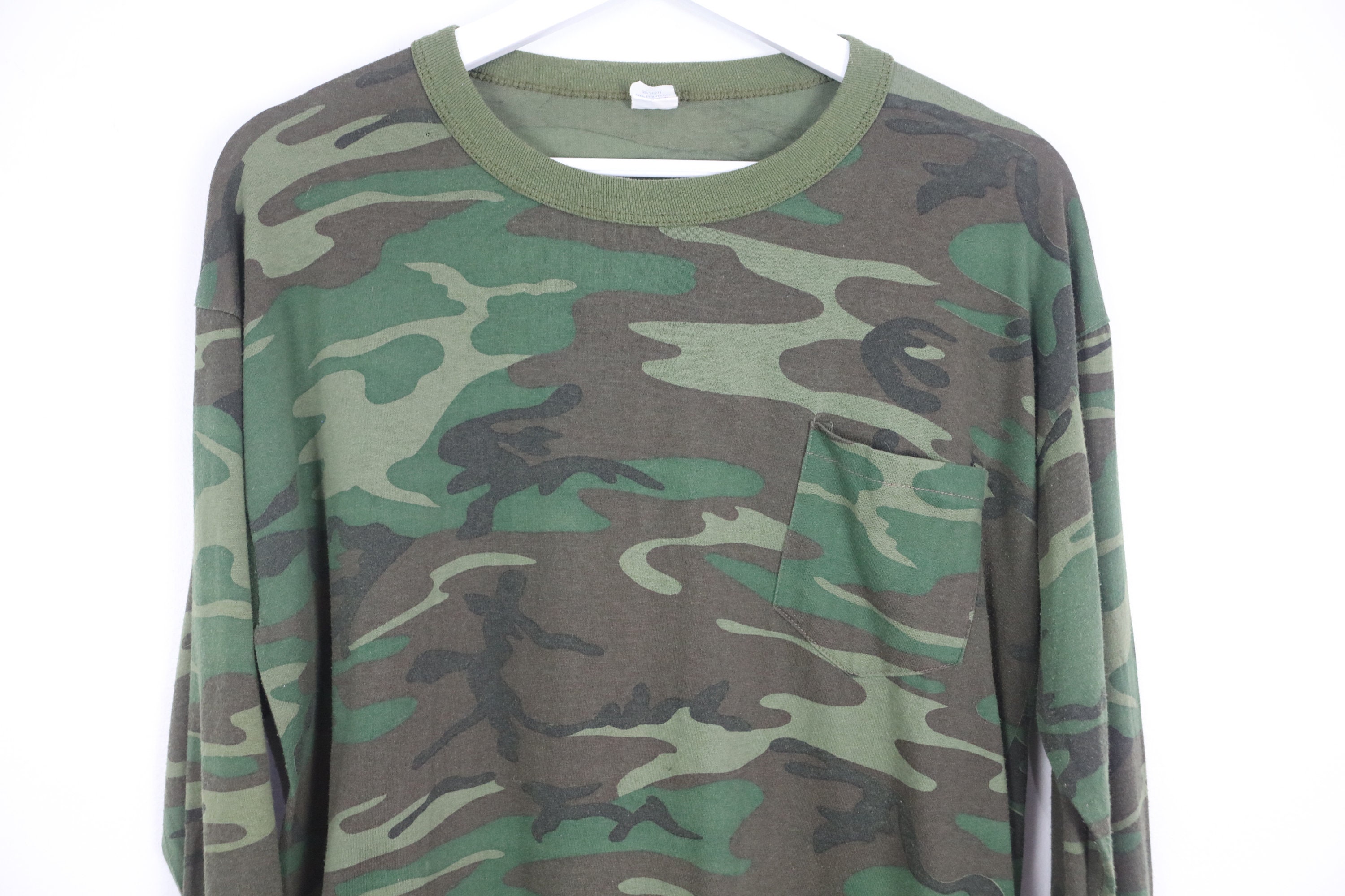 Vintage 1980s CAMO Long Sleeve Camouflage Grunge Ringer T