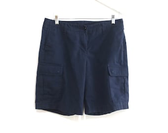 vintage navy blue CARGO workwear shorts men's vintage y2k skater baggy shorts -- size 32 waist small/medium
