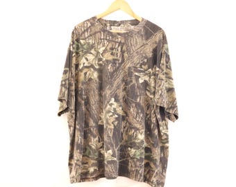 vintage 1990s y2k CAMOUFLAGE t-shirt short sleeve classic camo shirt -- size X-large - FREE shipping U.S.A