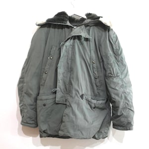 vintage MILITARY olivgrüner WINTER PARKA mid century Vintage warme Kapuzenjacke -- Größe medium / large - Kostenloser Versand in den U.S.A.