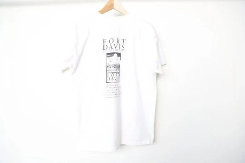 vintage white FORT DAVIS, Texas t-shirt top men's size medium WEST Texas vintage medium t-shirt top image 6