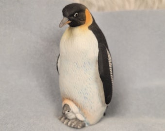 Vintage Lefton Penguin with Baby, #02713, Mint condition, one owner