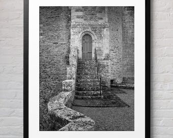 Zwart-witfotografieafdruk kasteeldeur, stenen muurkunst (digitale download)