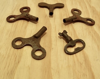 5 Vintage Keys