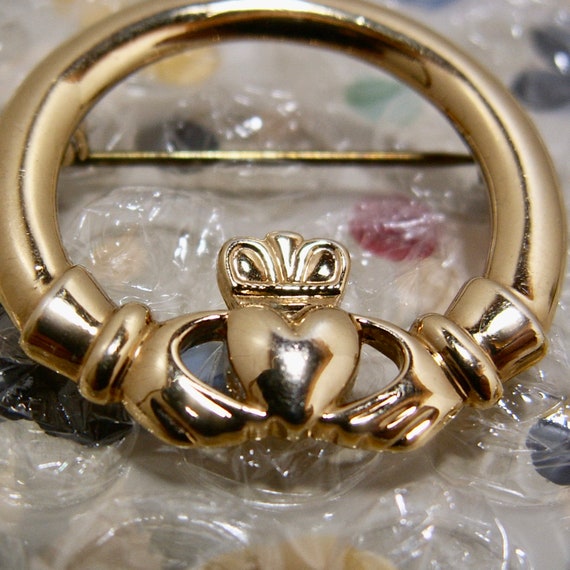 Two Vintage Claddagh Pins - image 3