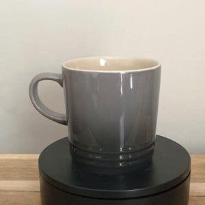 Le Creuset Choix Stoneware 12 Ounce London Style Coffee Mug- Purchase Single Mug, or Make into a Unique Gift Box- Color Flint