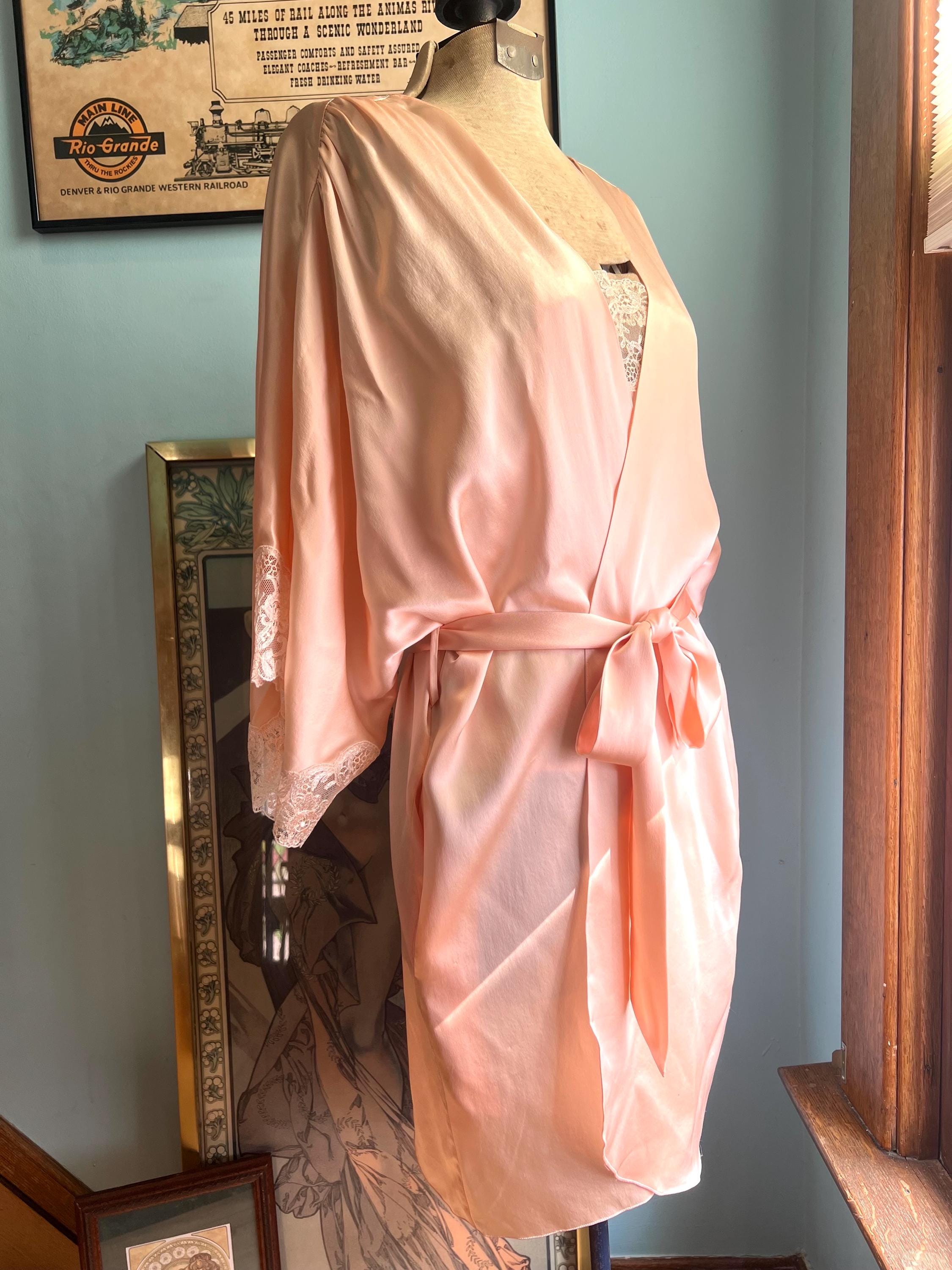 【新品・未着用・タグ付】Victoria’s Secretショート丈PJ Victoria Secret Satin Pajama Set pj sz L short Women's NEW