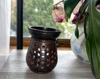 Natural Stone Essential Oil Burner – Tealight Aromatherapy Diffuser  – Rustic Home Spa Decor Meditation & Relaxation Gift - Chocolate Brown