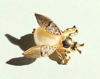 Vintage Trimbler Fly Brooch Sparkling Bee Bug Trembling Pin