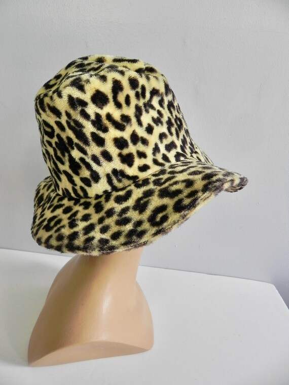 Vintage 60s Leopard Hat - Groovy Faux Fur - image 6