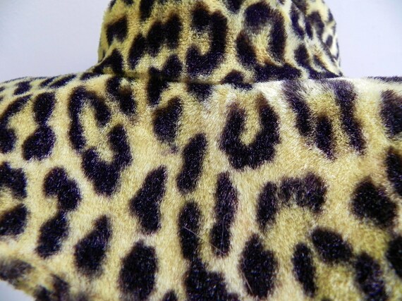 Vintage 60s Leopard Hat - Groovy Faux Fur - image 10