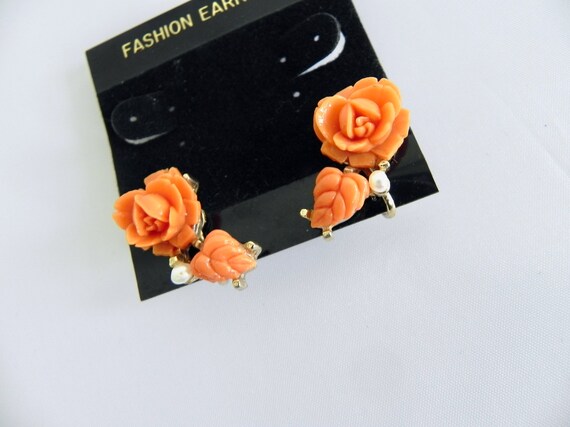 Vintage Earrings 40s Carved Coral Roses with Pearl - image 2