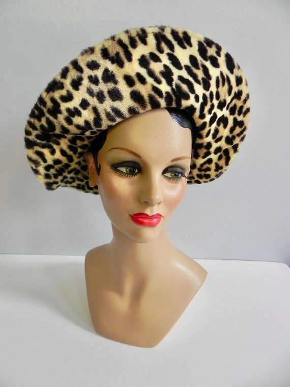 Vintage 60s Leopard Hat - Groovy Faux Fur - image 7