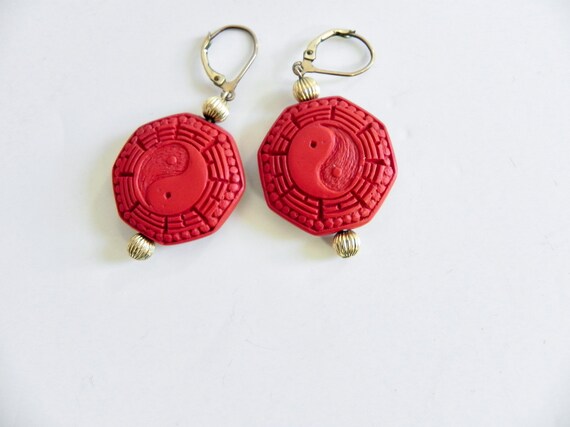 Vintage Red Cinnabar Earrings , Handmade Carved Y… - image 4