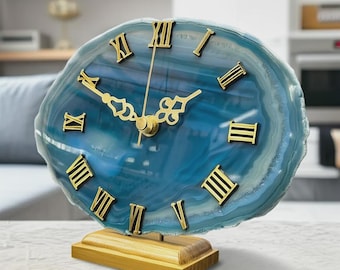 Natural Agate Desk Clock with Gold Roman Numerals – Handcrafted Crystal Timepiece with Wooden Base