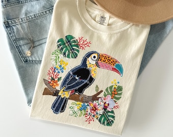 Comfort Colors Coastal Summer Beach Shirt, Ocean Animal Shirt,Tropical Beach Top, Summer Vacation, Coastal Beach Apparel, Sea Lovers Shirt