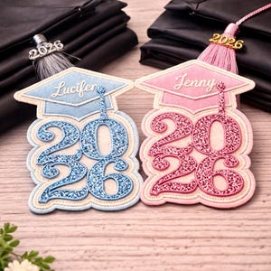Toppa di laurea personalizzata con glitter 2026, toppa personalizzata con nome per cappello di laurea, toppa ricamata per studenti dell'ultimo anno, regalo per la classe del 2026, decorazione per l'abito di laurea