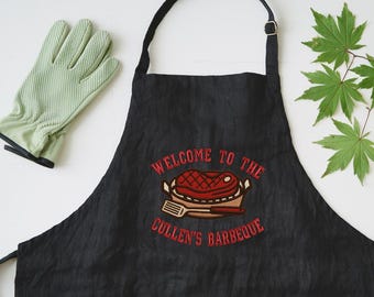 Avental bordado personalizado, avental de linho personalizado "Bem-vindo ao Cullen's Barbeque", avental de mestre da churrasqueira, avental de churrasco, presente para pai da churrasqueira, ótimo chef