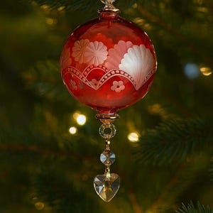 Handmade Red Glass Christmas Ornament with Crystal Heart | Etched Floral Holiday Decoration | Elegant Hanging Xmas Bauble | Ball Ornament