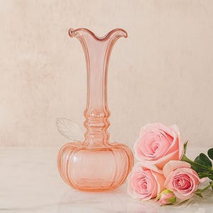 Handmade Pink Glass Apple Vase: Elegant Home Decor