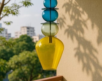 Hanglamp van mondgeblazen glas: moderne kleurrijke plafondlamp voor keukeneiland, woonkamer en eetkamer.