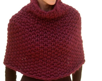 Instructions to make: Magnum Capelet 4 (knit) PDF knitting pattern. This is a knitting pattern available in English only.