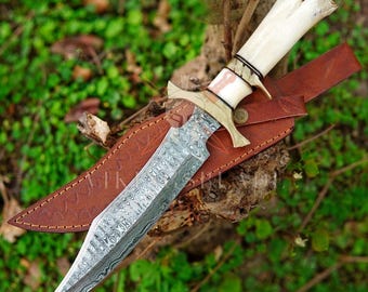 Cuchillo Bowie personalizado hecho a mano de acero de Damasco y hueso de camello. Ideal para acampar. Regalo para él. Regalo de cumpleaños. Regalo de Navidad. Regalo para padrino de boda.