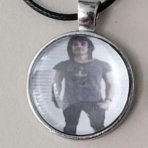 PTV Vic fuentes necklace