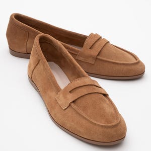 Women&#39;s Light Brown Suede Loafers, Soft Genuine Leather Flat Penny Loafer Shoes, Classic Slip On Flats for Everyday Comfort