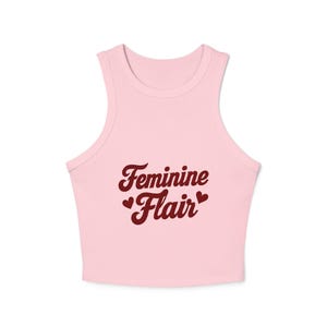 Racer Tank Top, feminines Flair Stilvolles Sommertop, Freizeitkleidung, Geschenk für Sie, trendiges Alltagsoutfit
