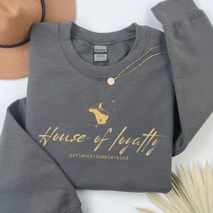 Wizard House Sweatshirt, Magic-Inspired Crewneck, Cozy Fantasy Sweater, Bookish Pullover, Witchy Aesthetic Sweatshirt, Wizard World Gift