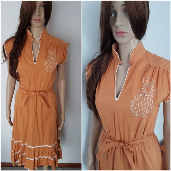 Vintage 70s Cotton Terracotta Pineapple Embroidere