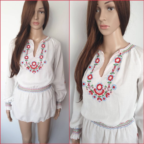 Vintage 40s Hungarian Embroidered Long Sleeve Smoc