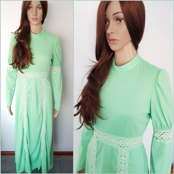 Vintage 70s Spearmint Green Crochet Poet Sleeve Ma