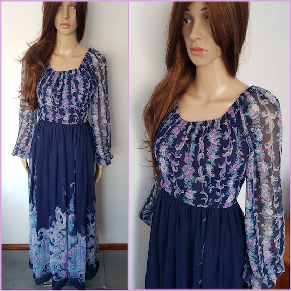 Vintage 70s Navy Blue Lilac Flower Vine Print Chif