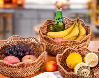 Rustic Fruit Basket, Stylish Table Organiser, Rattan Fruit Holder, Woven Storage Basket, Decorative Fruit Bowl, Charming Home Organiser