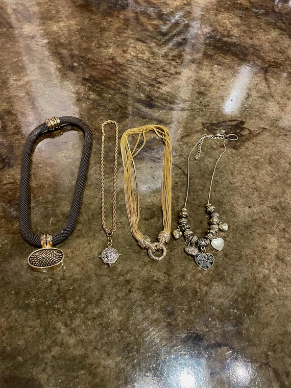 Vintage Necklaces Bundle - image 1