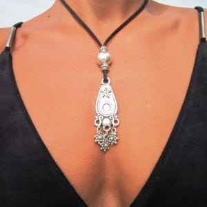 Collares largos con colgante para mujer: artículos más vendidos • Collar con colgante grueso único • Joyería bohemia personalizada: regalos para ella